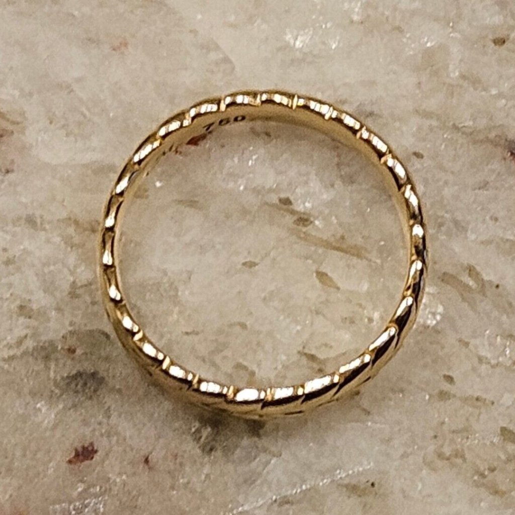 New Monica Rich Kosann Breathe Leaf Poesy Stackable 18k Yellow Gold Ring 3 — image 8 of 8